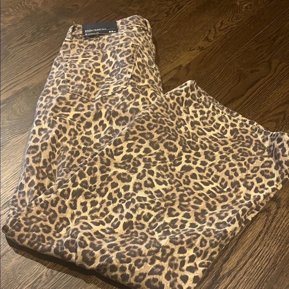 American Eagle Animal print Baggy Low Rise Wide Leg jeans NWT size 0 - Picture 2 of 7